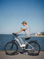 ONESPORT OT05 Pro 27.5" City-Elektrofahrrad 250W Motor 36V 22,5Ah Batterie App-Unterstützung